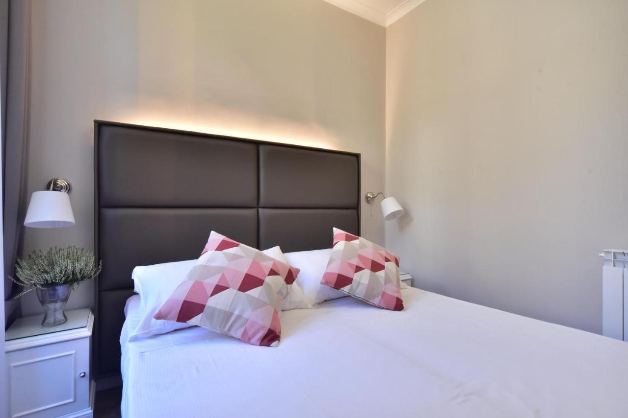 Sacconi Palace Suite Roma מראה חיצוני תמונה